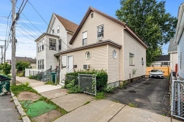 $490,000 | 117 South Street, Lynn, MA 01905