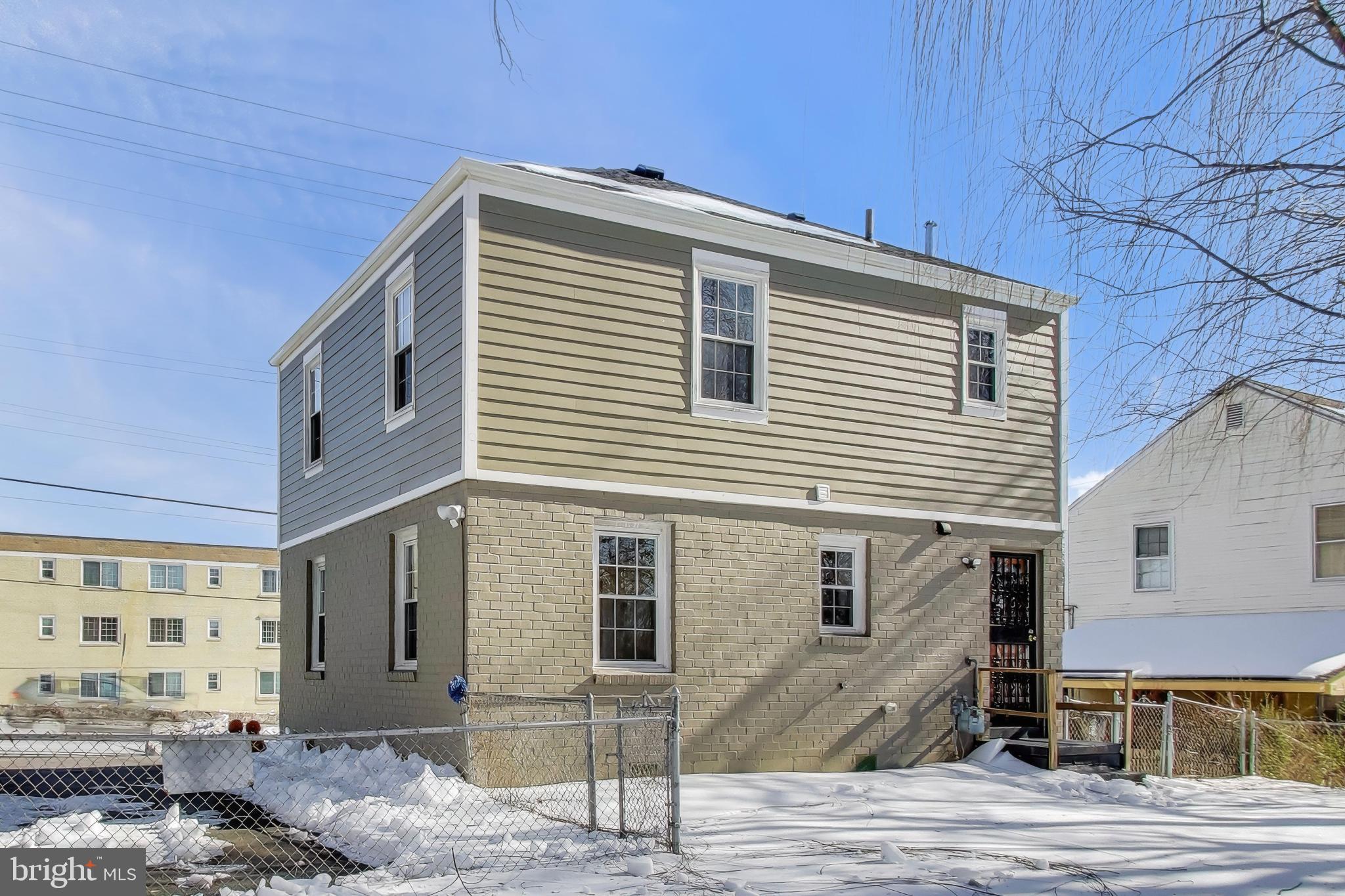 6904 Riggs Road Hyattsville, MD 20783 - Photo 29 of 34 a front view of a house