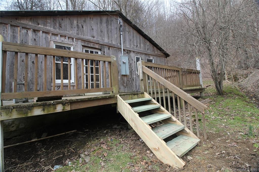 2238 Sugar Camp Road Marshall, NC 28753 - Photo 4 of 24 Gallery Image 4