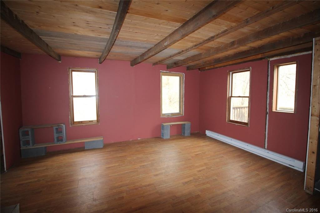 2238 Sugar Camp Road Marshall, NC 28753 - Photo 7 of 24 Gallery Image 7