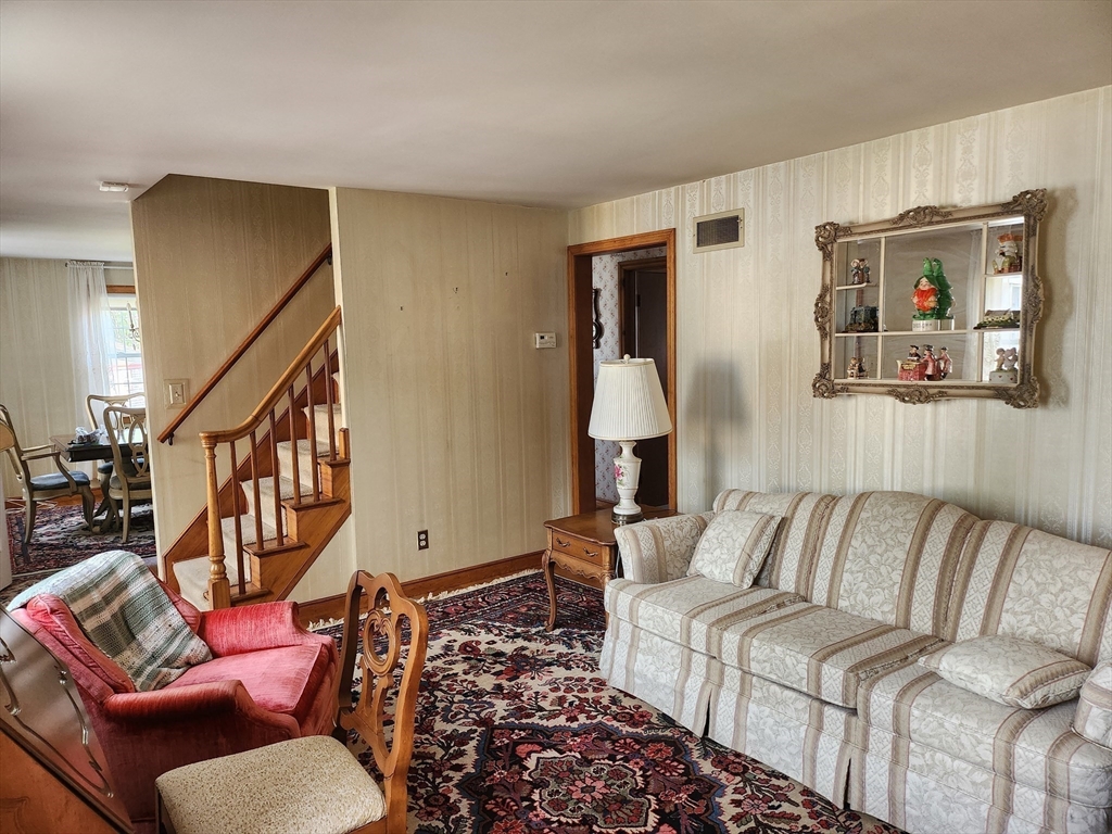 39 Stratford Road Weymouth, MA 02191 - Photo 17 of 24 Gallery Image 17