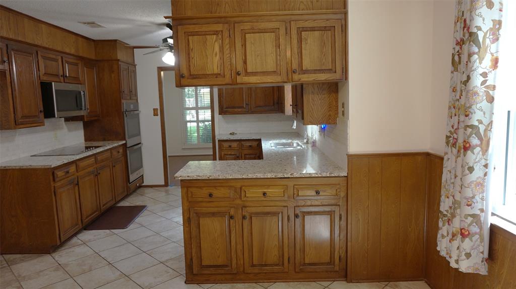 5013 Marble Falls Road Fort Worth, TX 76103 - Photo 7 of 37 Gallery Image 7