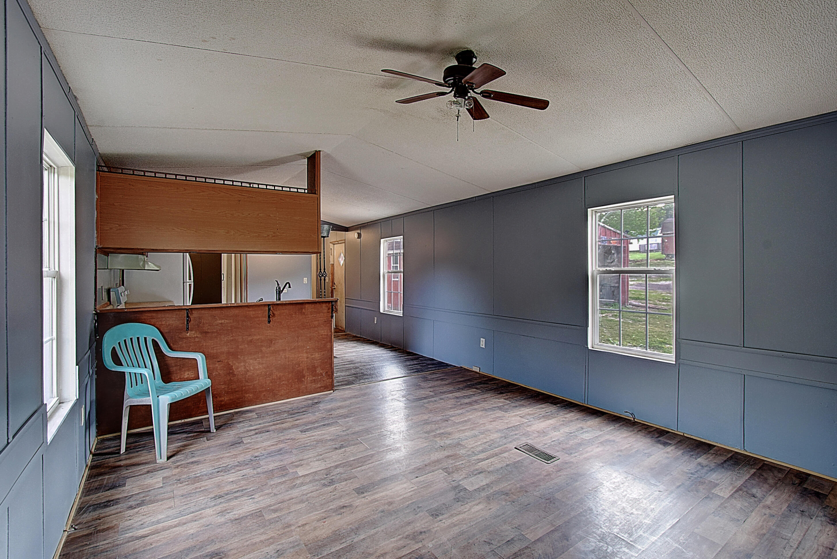 117 Ug Buckles Road Elizabethton, TN 37643 - Photo 6 of 26 DSC_0118And8more