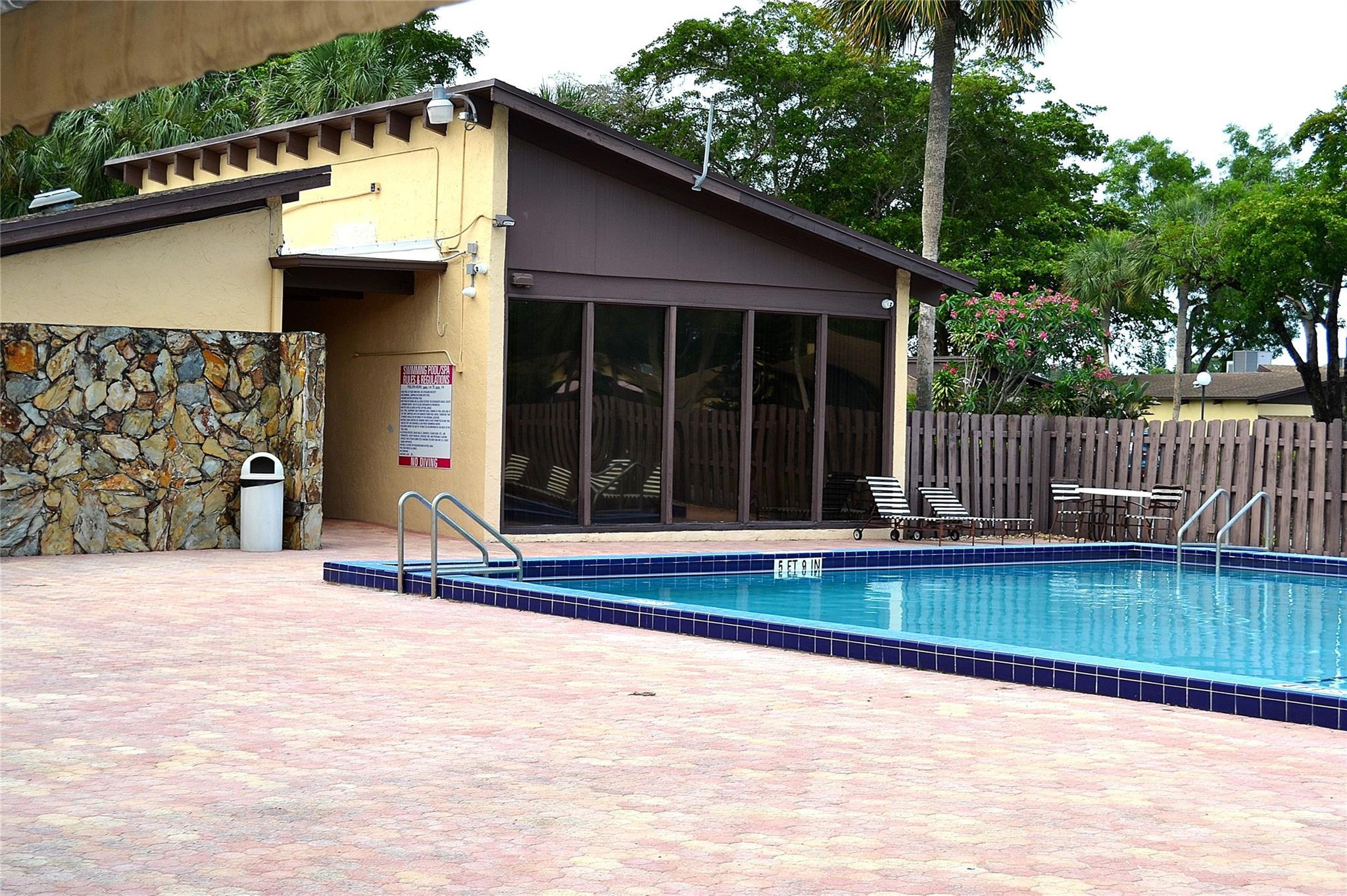140 Gate Road, Unit 140 Hollywood, FL 33024 - Photo 22 of 27 Photo 22