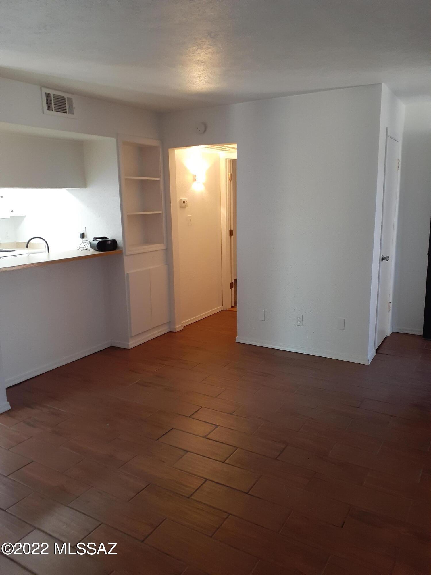 1620 North Wilmot Road, Unit Q400 Tucson, AZ 85712 - Photo 7 of 16