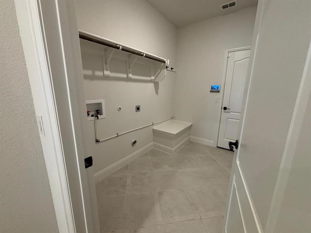 1080 Canuela Way Justin, TX 76247 - Photo 14 of 30 view of an empty room