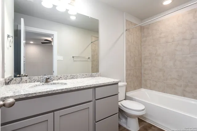 $825,000 | 416 Abigail Alley, San Antonio, TX 78253