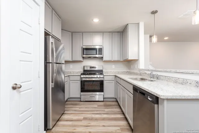 $825,000 | 416 Abigail Alley, San Antonio, TX 78253