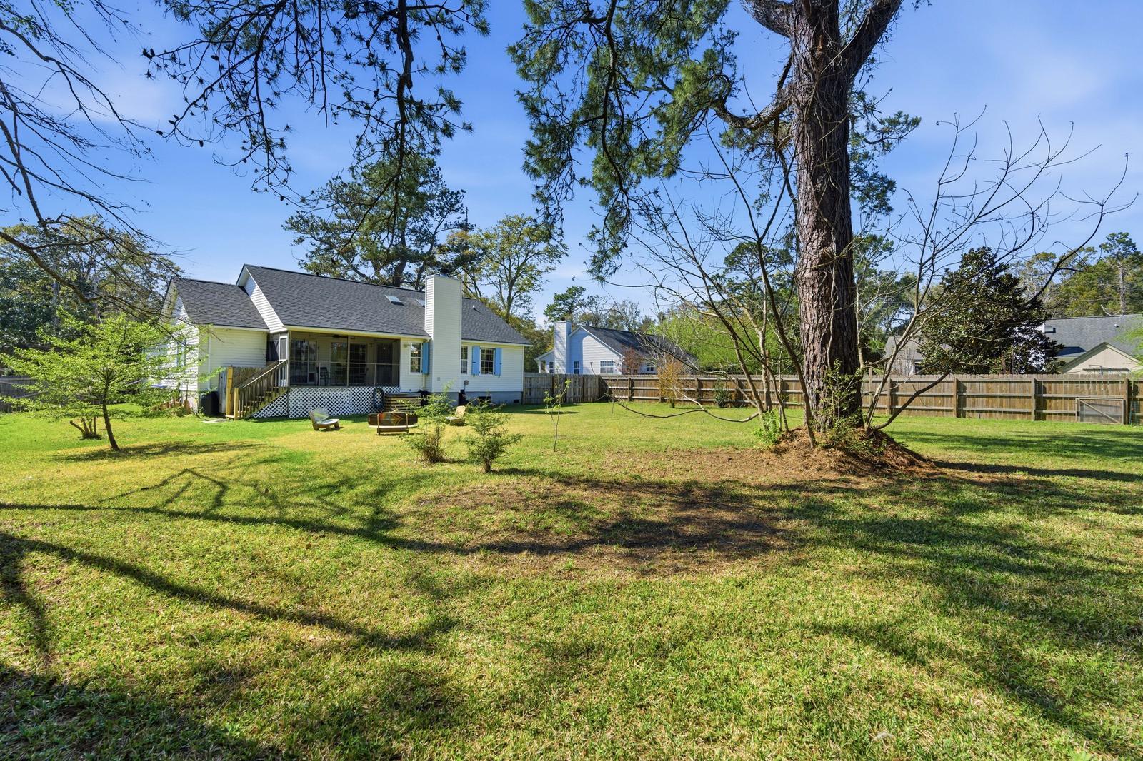 1110 Ocean View Road Charleston, SC 29412 - Photo 3 of 26 3