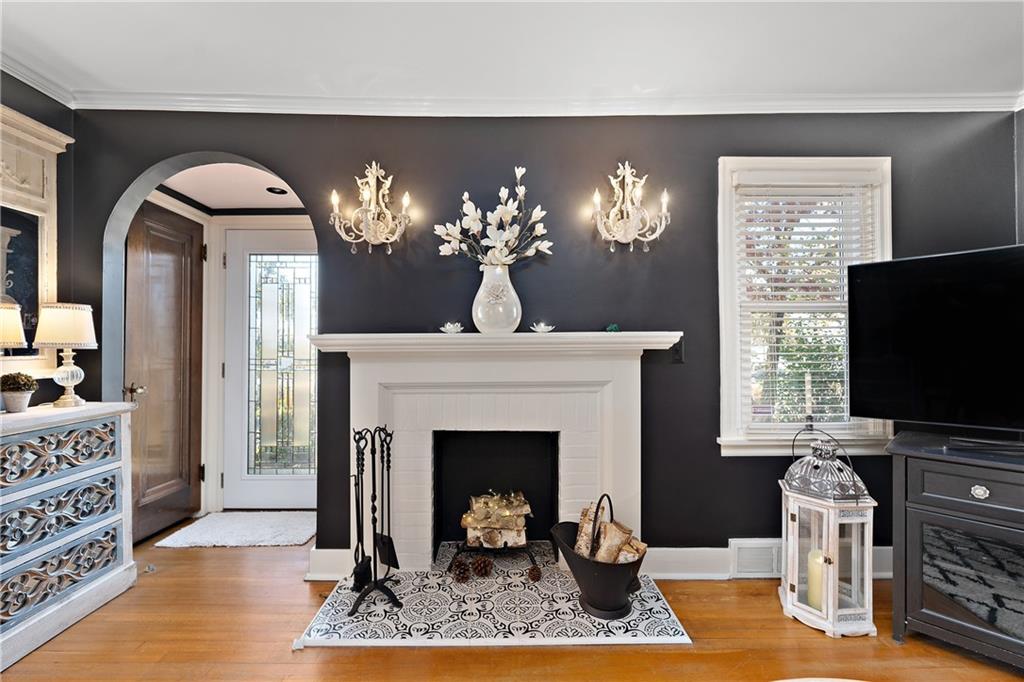 48 Coraopolis Road Coraopolis, PA 15108 - Photo 2 of 25 Gallery Image 2