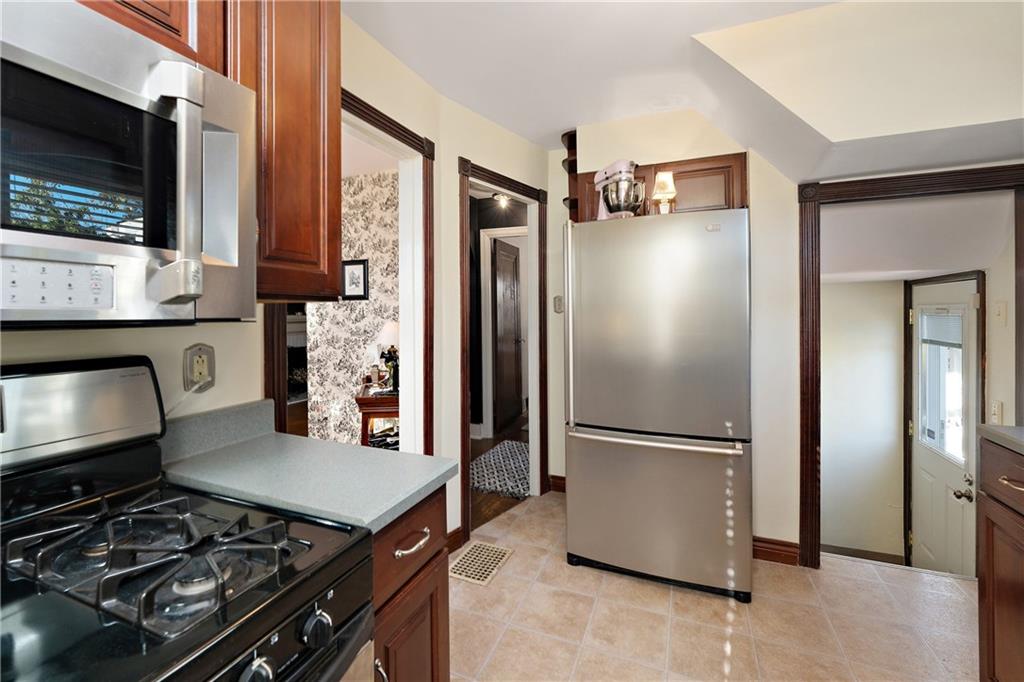 48 Coraopolis Road Coraopolis, PA 15108 - Photo 10 of 25 Gallery Image 10