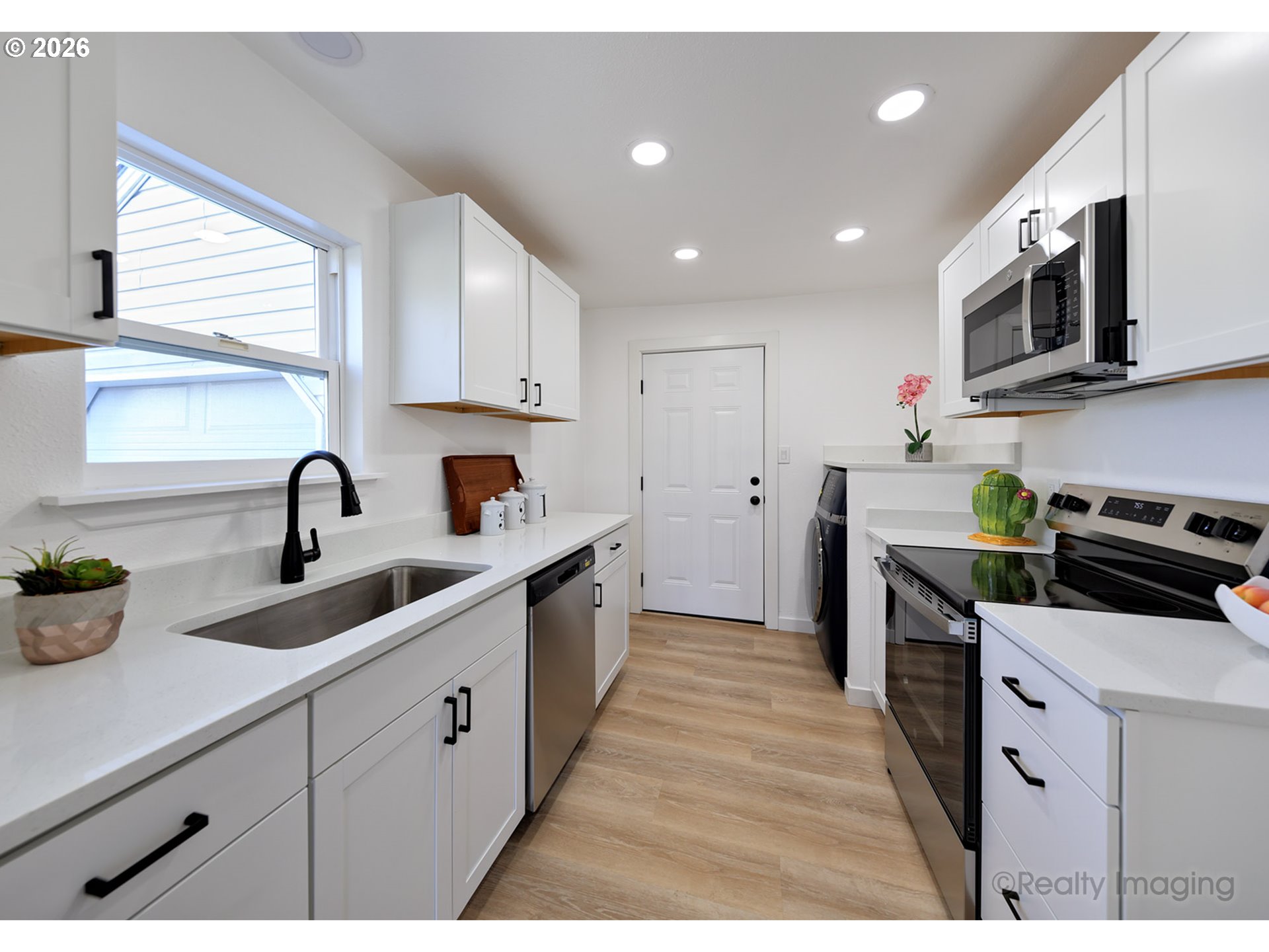 92203 Clover Road Astoria, OR 97103 - Photo 7 of 20