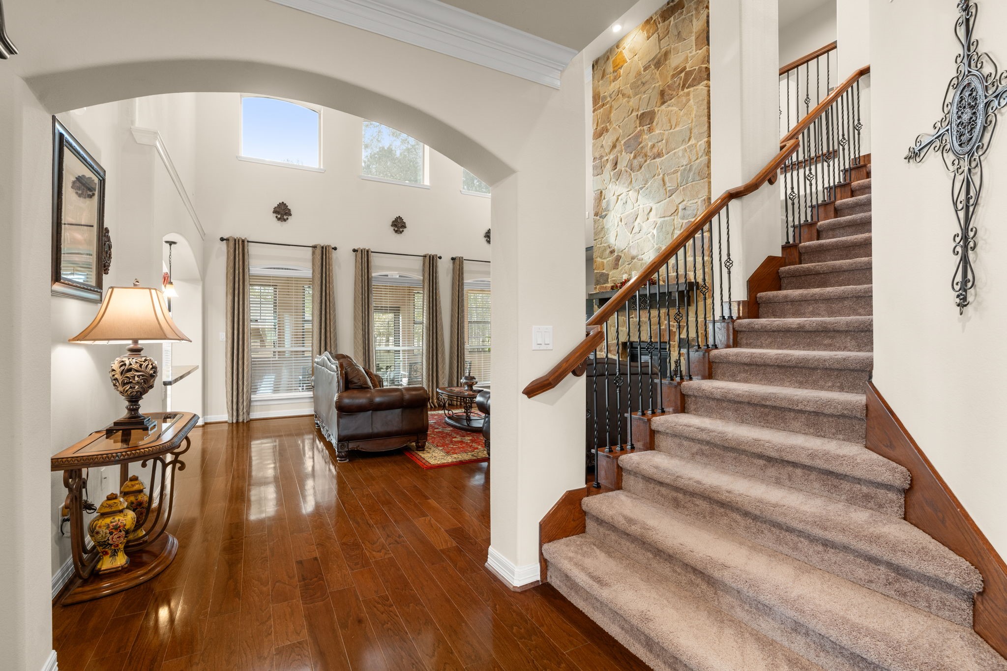 28503 Riverside Crest Lane Houston, TX 77336 - Photo 11 of 50 Lovely stairway to second floor.