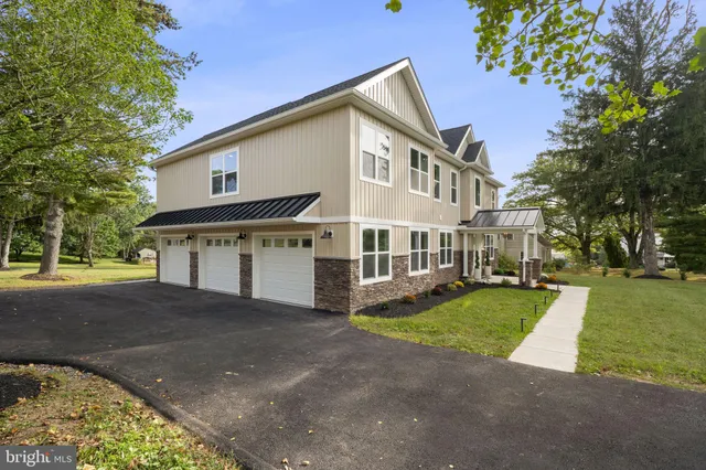 $1,048,900 | 224 Orchard Lane, Harleysville, PA 19438