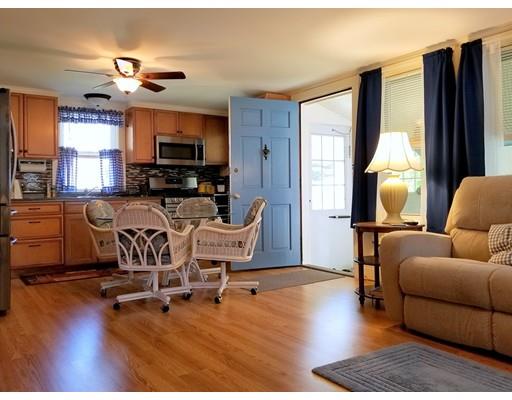 14 Gitche Gumee Road Buzzards Bay, MA 02532 - Photo 4 of 29