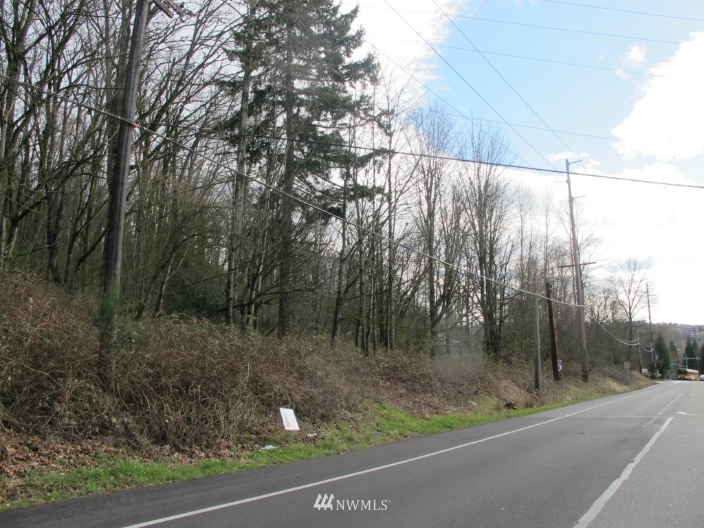 2457 Kamber Road Bellevue, WA 98007 - Photo 11 of 11