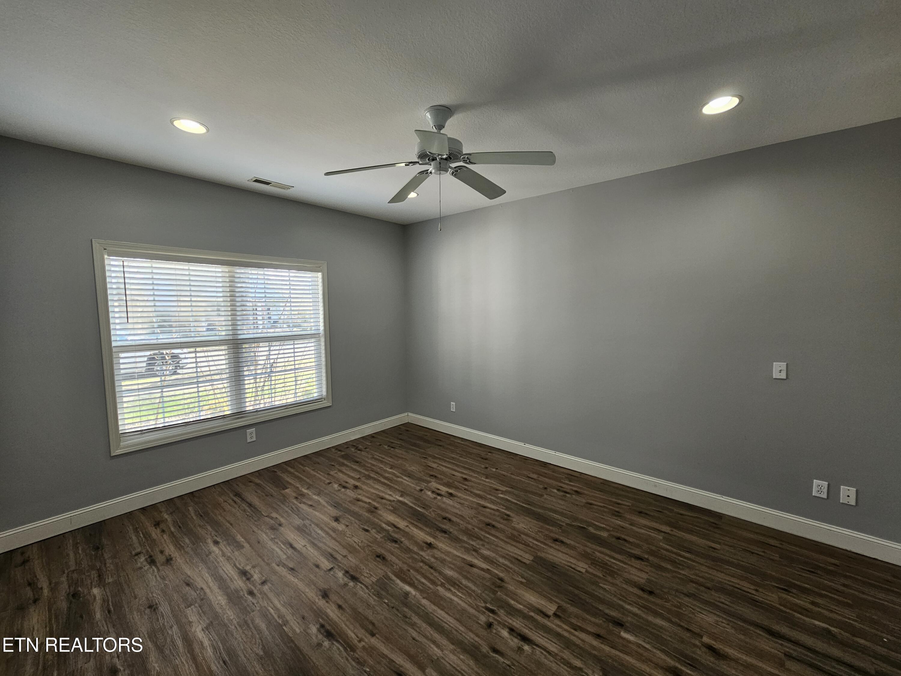 116 Fortenberry Street Oak Ridge, TN 37830 - Photo 14 of 36 20260325_151210