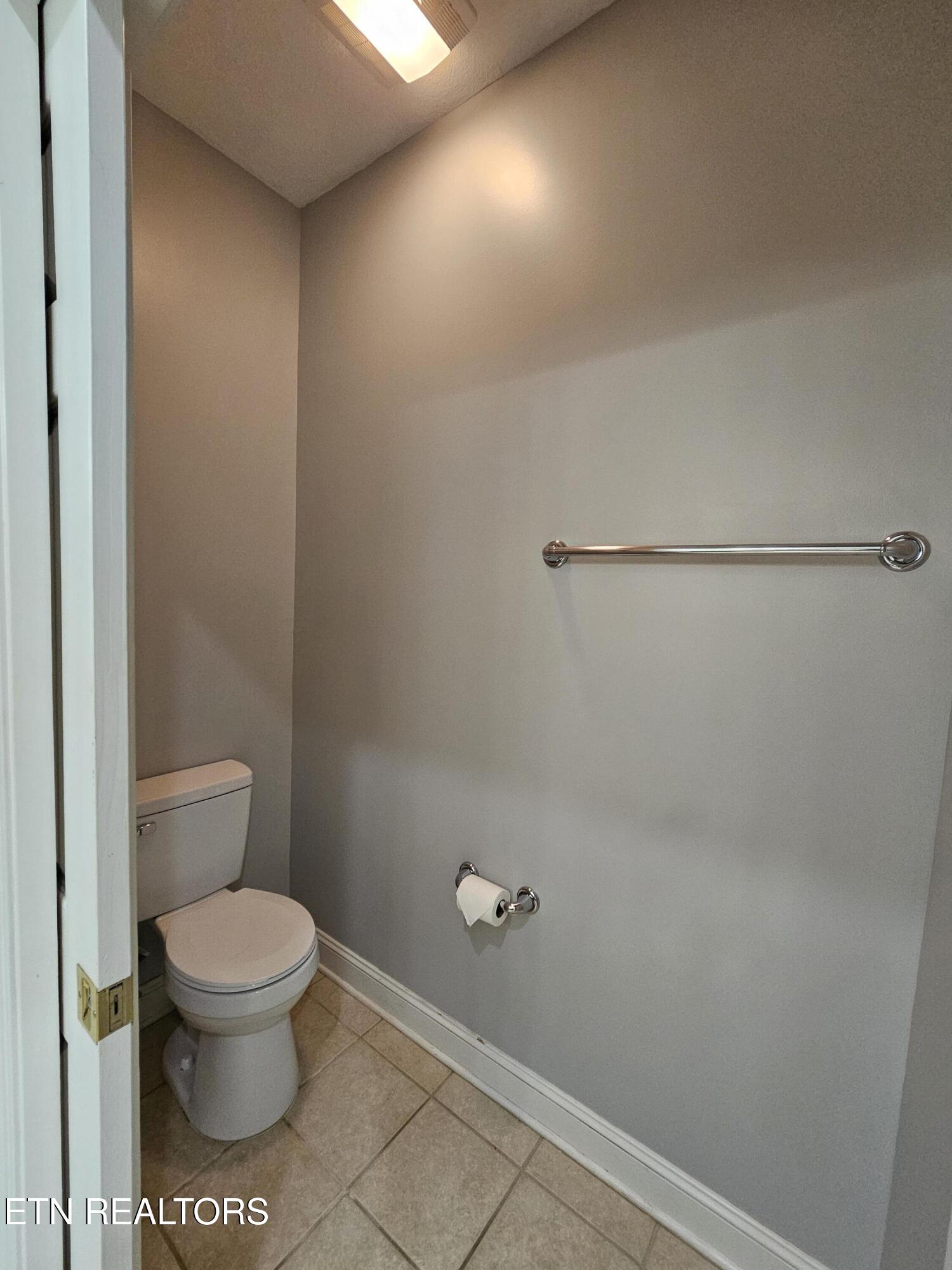 116 Fortenberry Street Oak Ridge, TN 37830 - Photo 16 of 36 20260325_151541