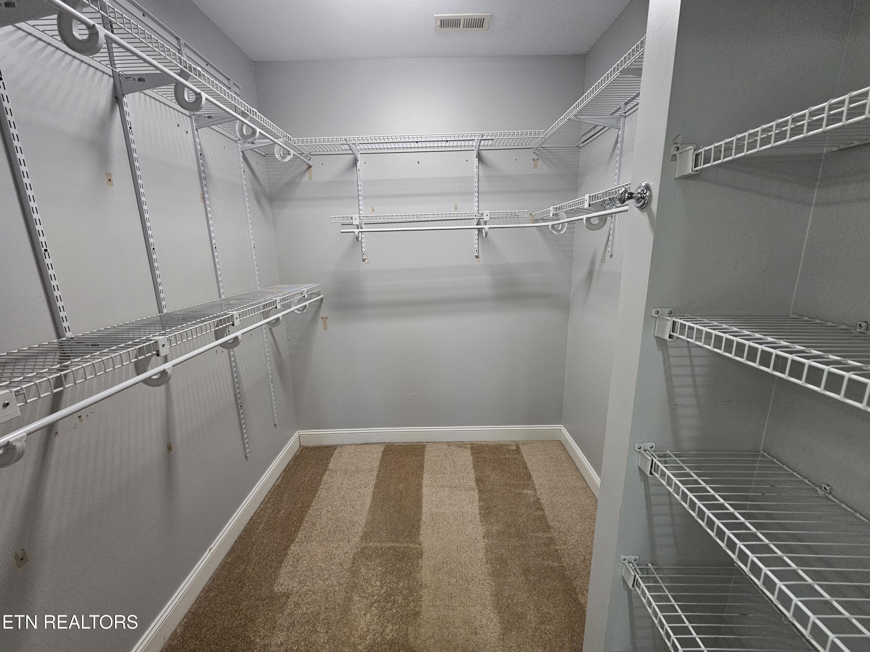 116 Fortenberry Street Oak Ridge, TN 37830 - Photo 19 of 36 20260325_151510