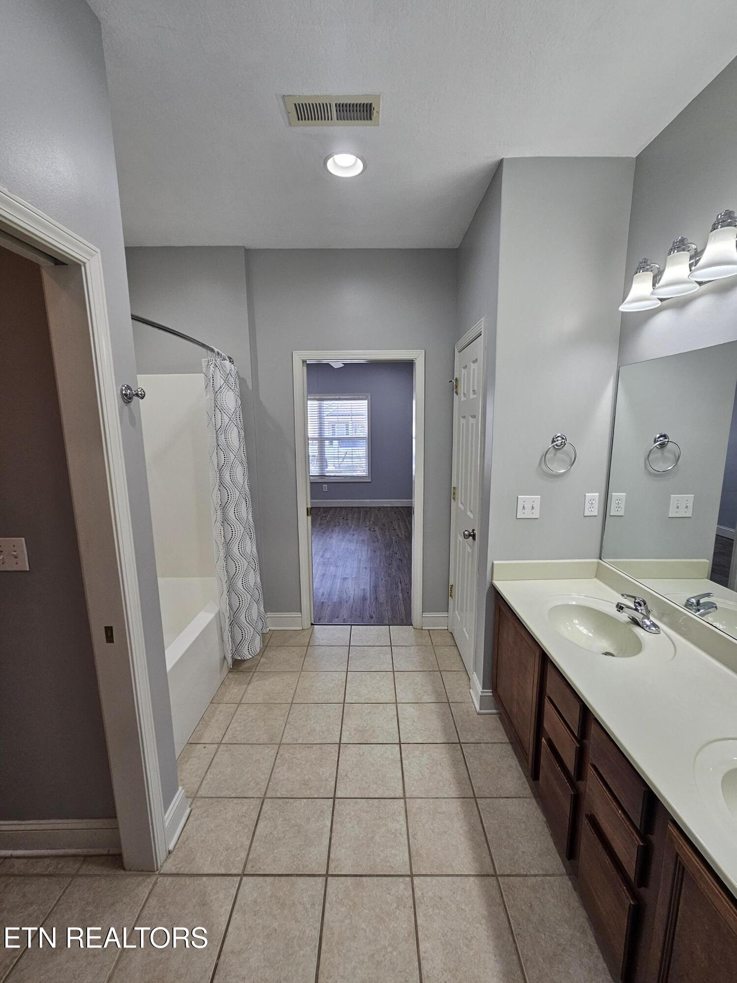 116 Fortenberry Street Oak Ridge, TN 37830 - Photo 20 of 36 20260325_151525