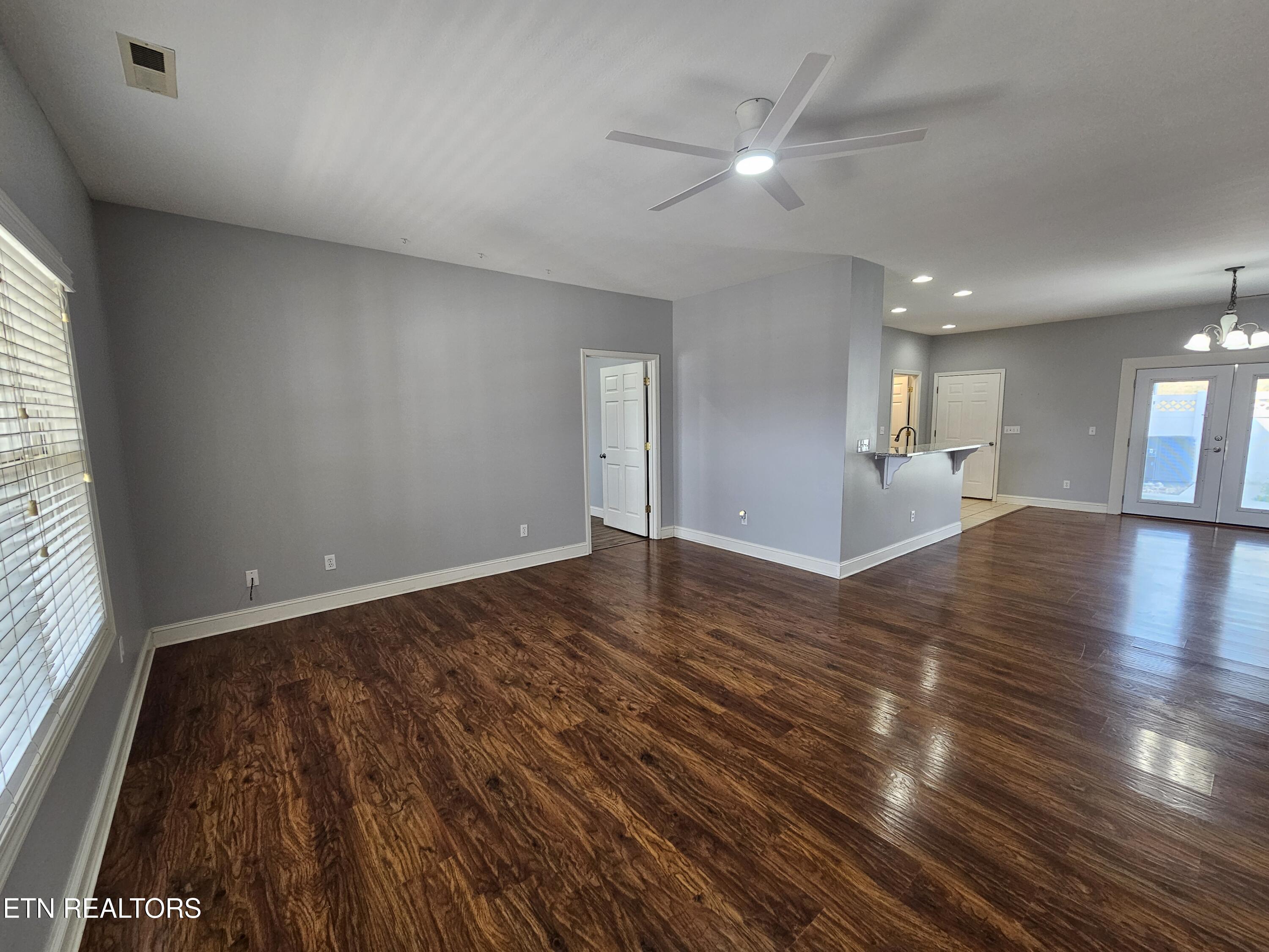 116 Fortenberry Street Oak Ridge, TN 37830 - Photo 7 of 36 20260325_151001