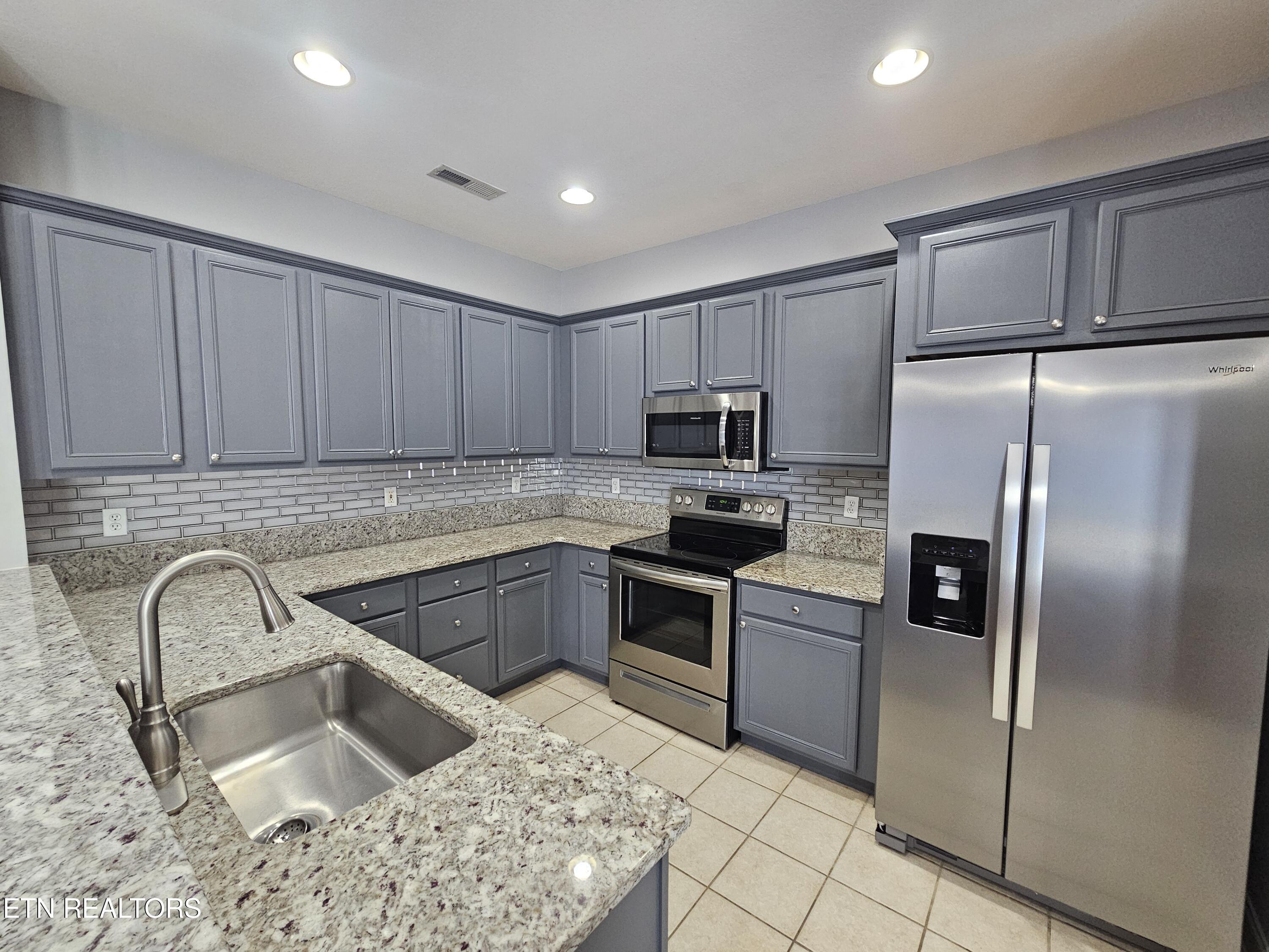 116 Fortenberry Street Oak Ridge, TN 37830 - Photo 10 of 36 20260325_151134