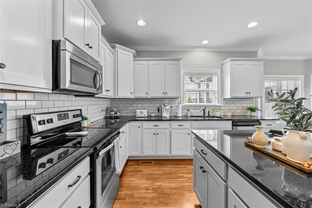 8409 Exmoor Trace Browns Summit, NC 27214 - Photo 15 of 47