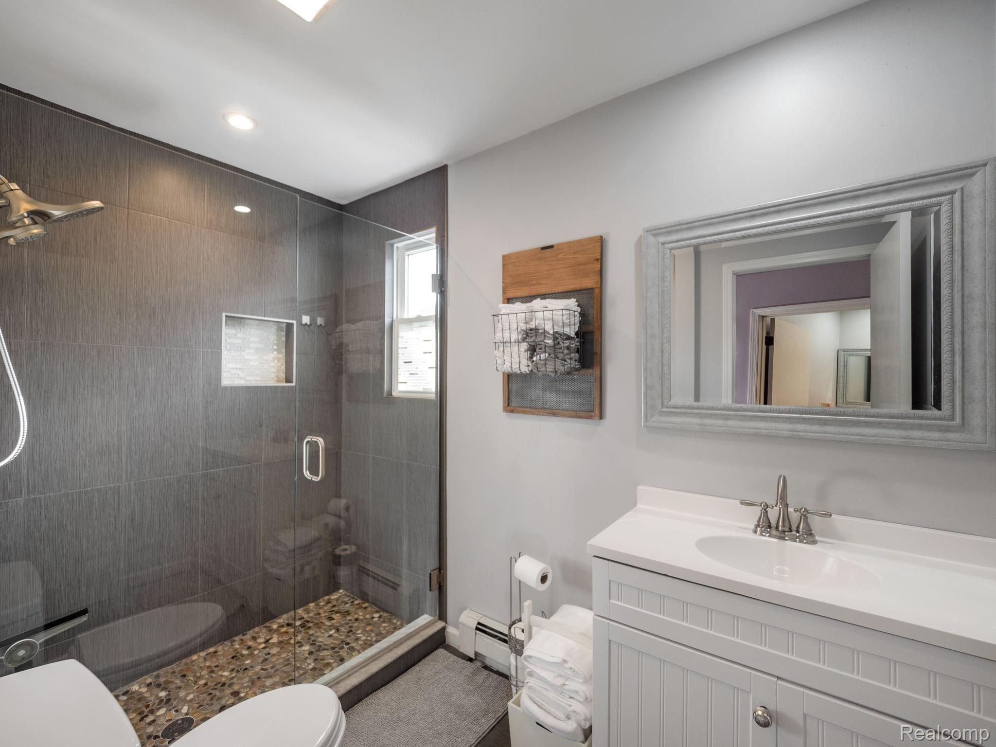 2630 Hannan Road Canton, MI 48188 - Photo 25 of 38 27-web-or-mls-P2011643.jpg