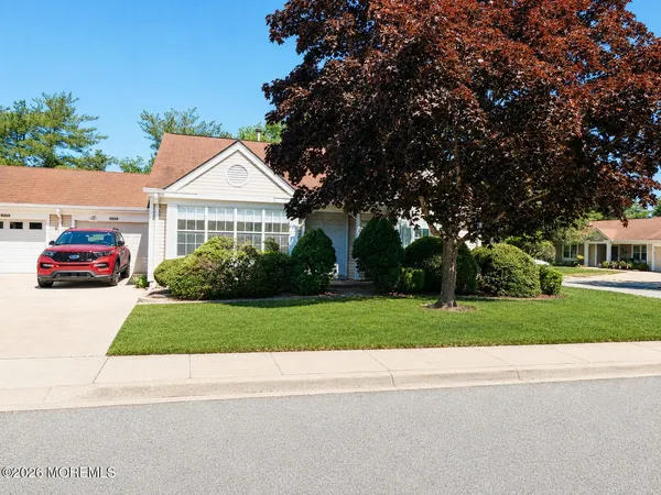 $379,500 | 1173 B Thornbury Lane, Manchester Township, NJ 08759