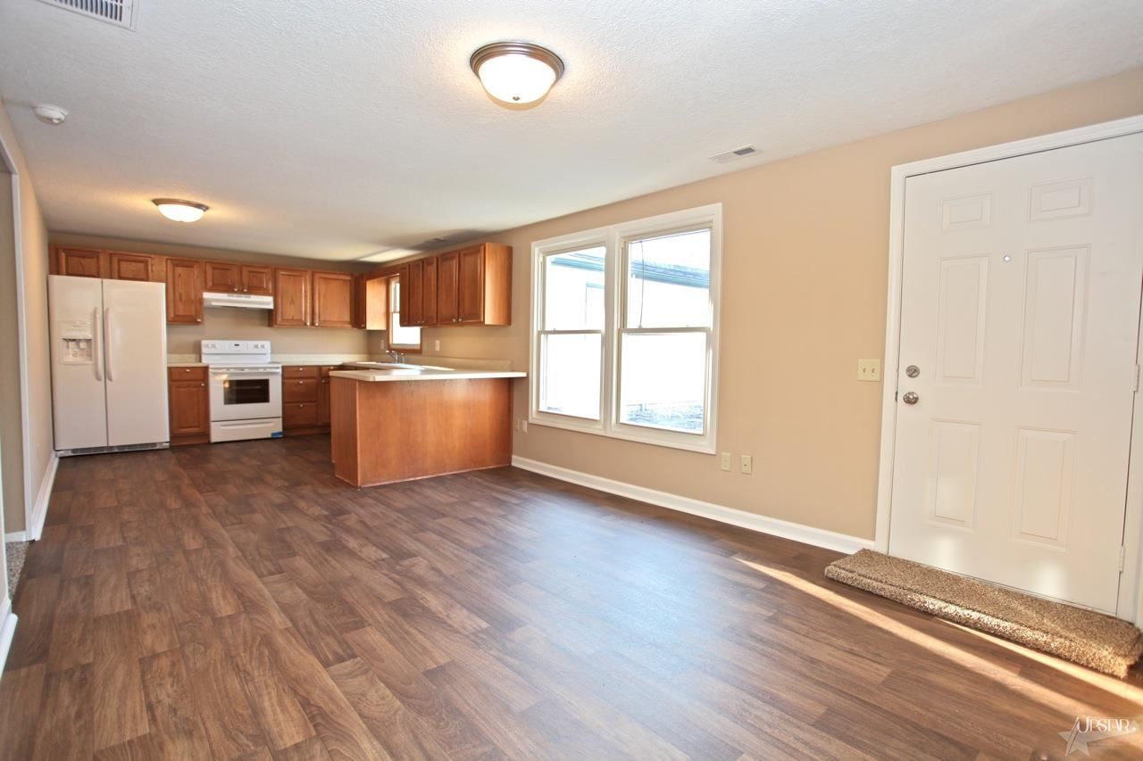 1105 West Till Road Fort Wayne, IN 46825 - Photo 4 of 14