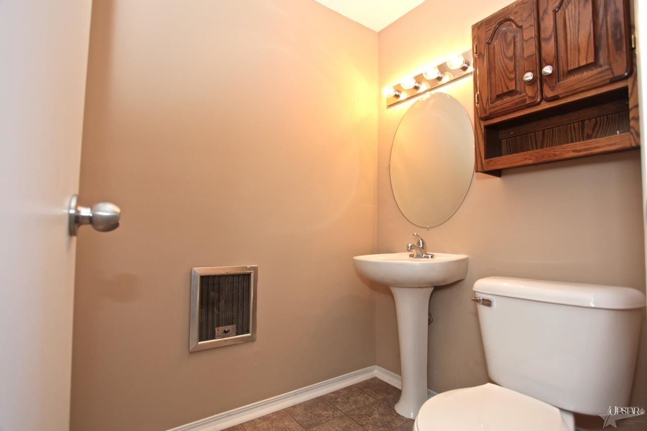 1105 West Till Road Fort Wayne, IN 46825 - Photo 10 of 14