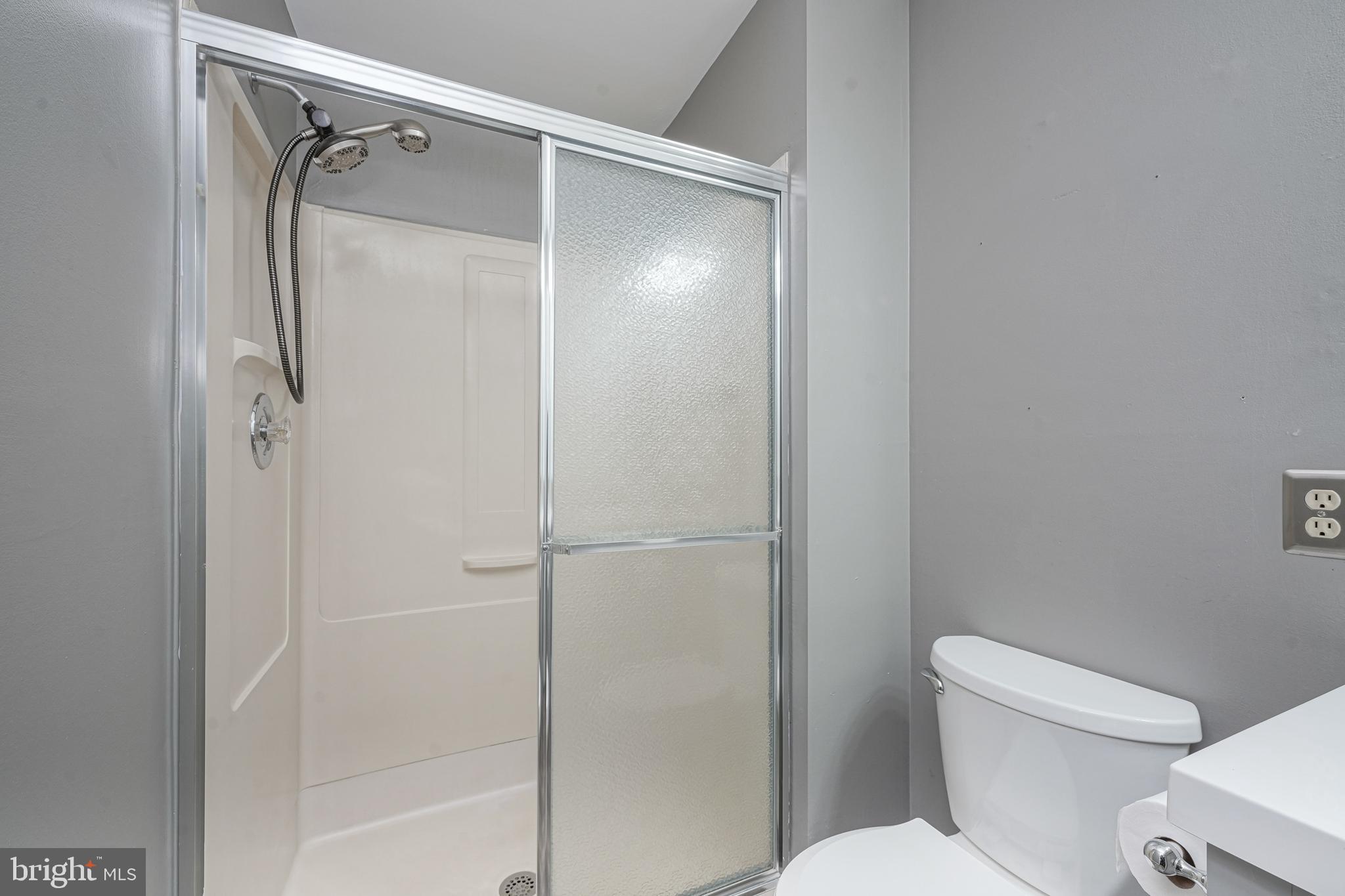 270 Tavistock Road Cherry Hill, NJ 08034 - Photo 15 of 25 Primary Bathroom