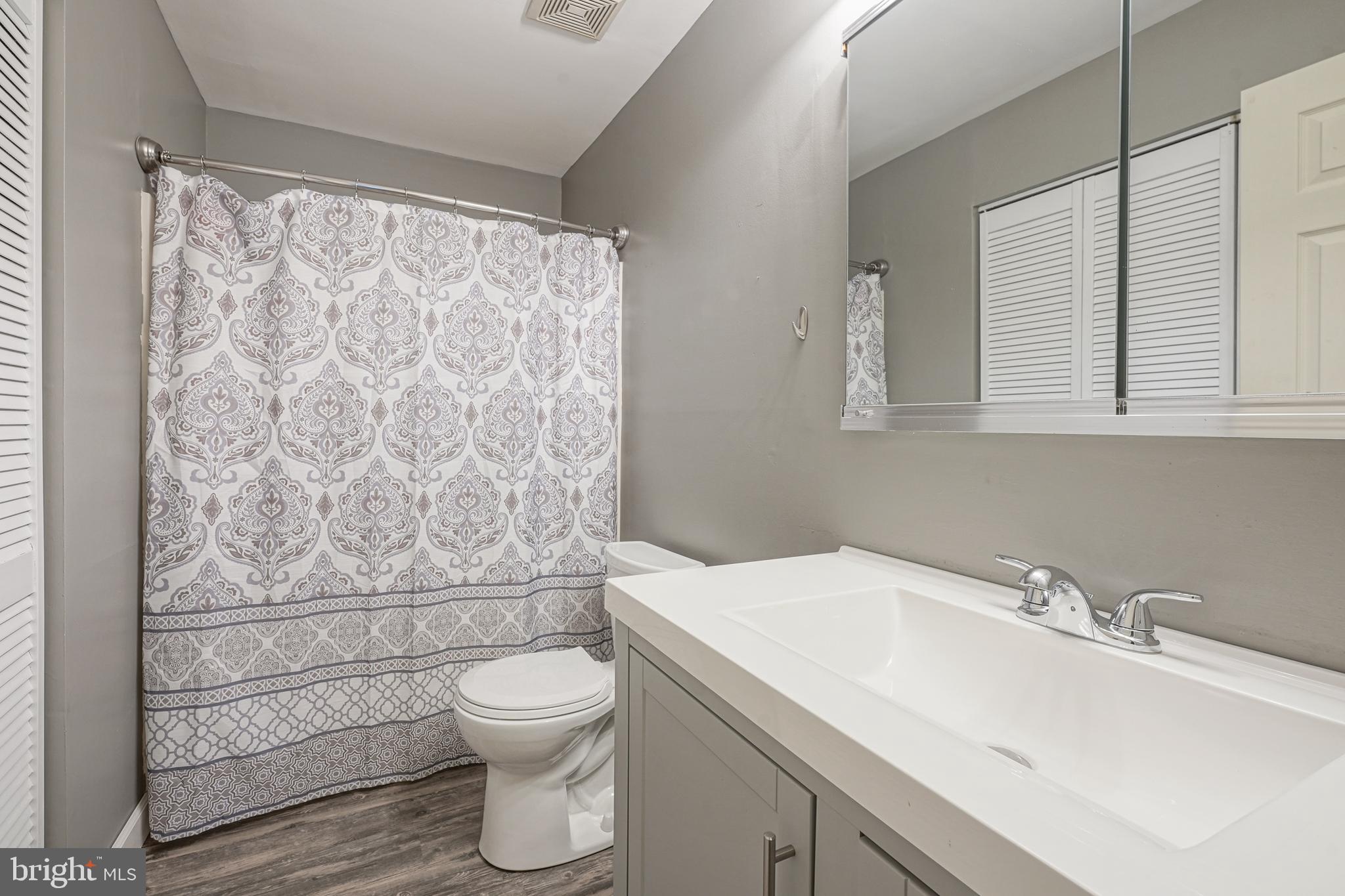 270 Tavistock Road Cherry Hill, NJ 08034 - Photo 18 of 25 Full Bathroom Recently Updated