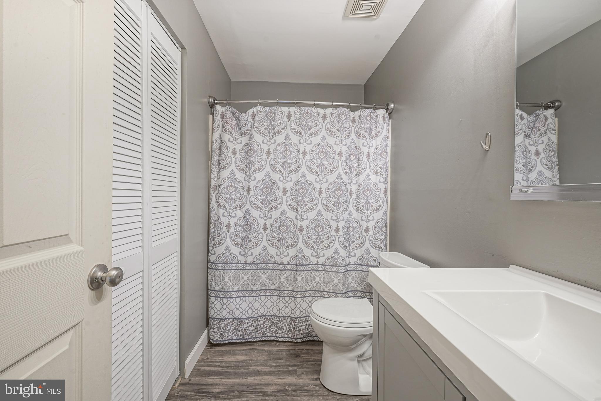 270 Tavistock Road Cherry Hill, NJ 08034 - Photo 19 of 25 Full Bathroom