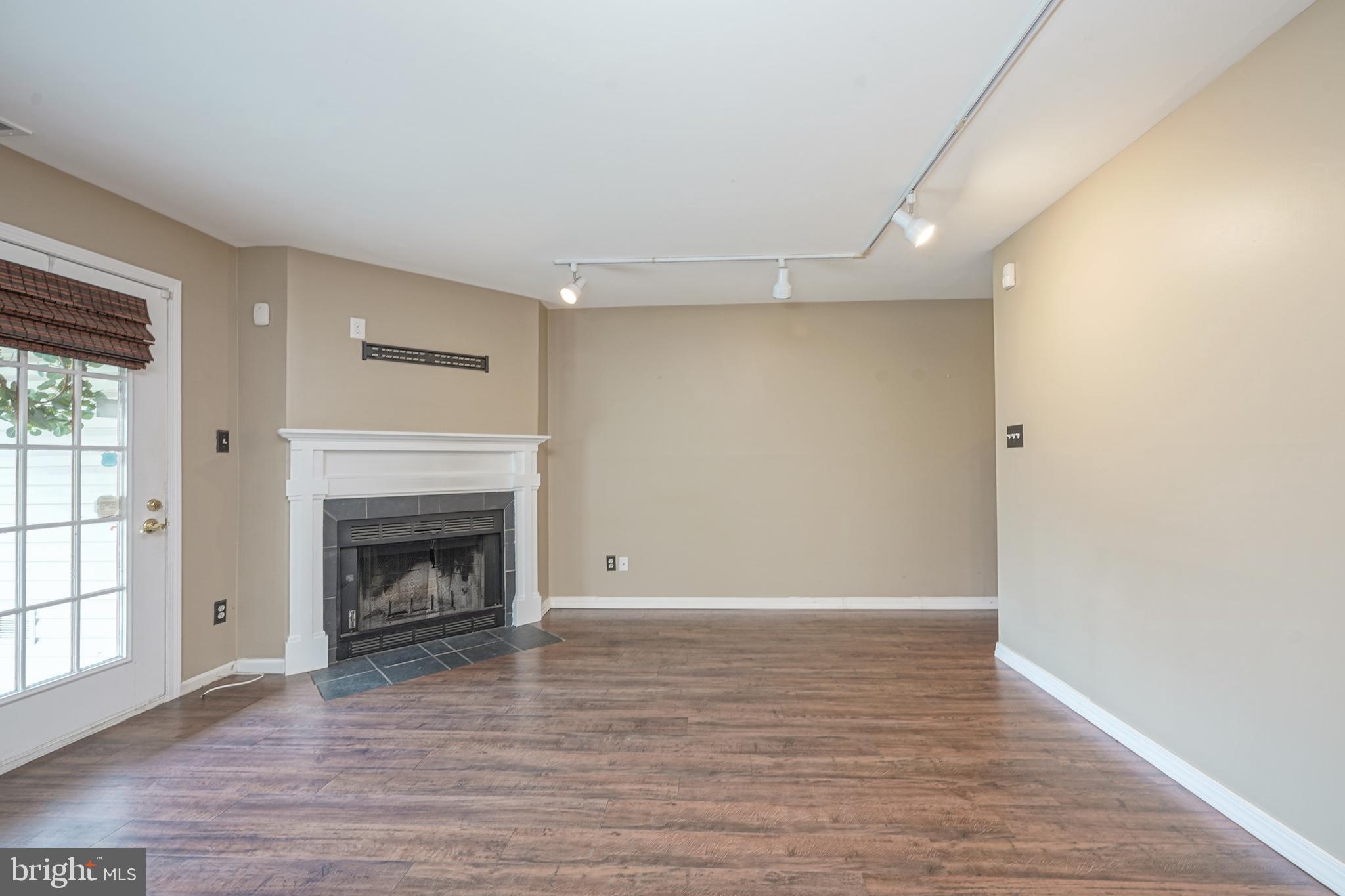270 Tavistock Road Cherry Hill, NJ 08034 - Photo 3 of 25 Living Room