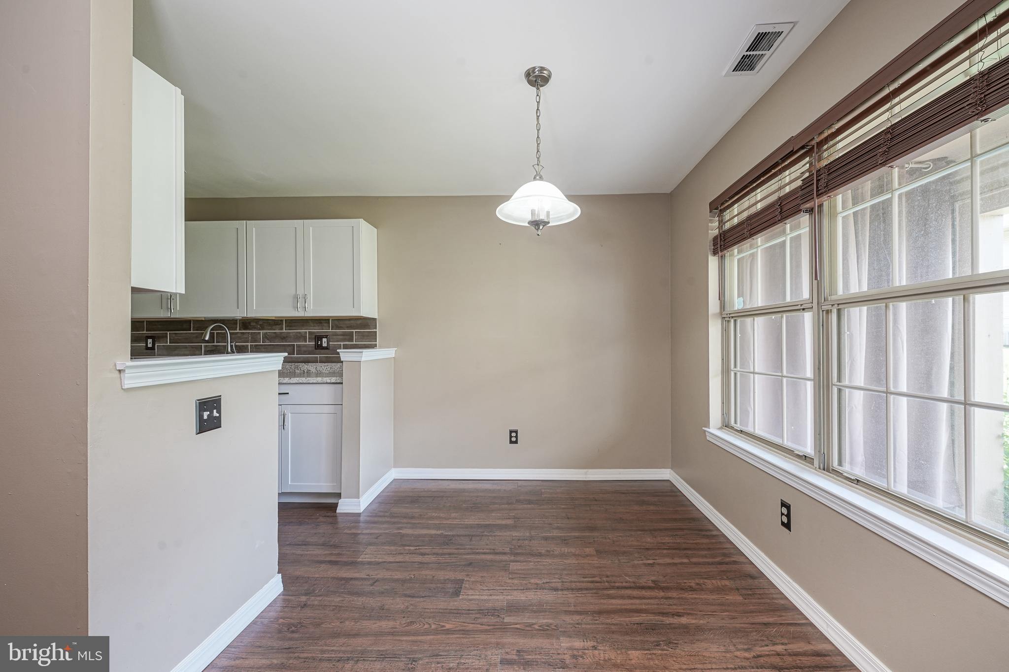 270 Tavistock Road Cherry Hill, NJ 08034 - Photo 7 of 25 Dining Room