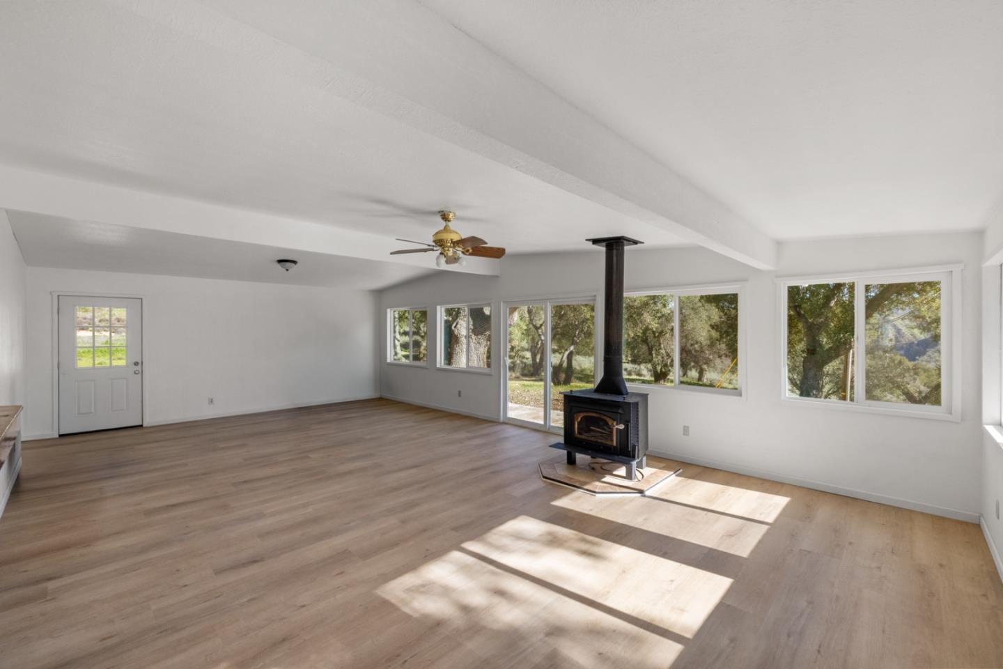 47292 Arroyo Seco Road Greenfield, CA 93927 - Photo 16 of 37 a view of livingroom with furniture window and wooden floor