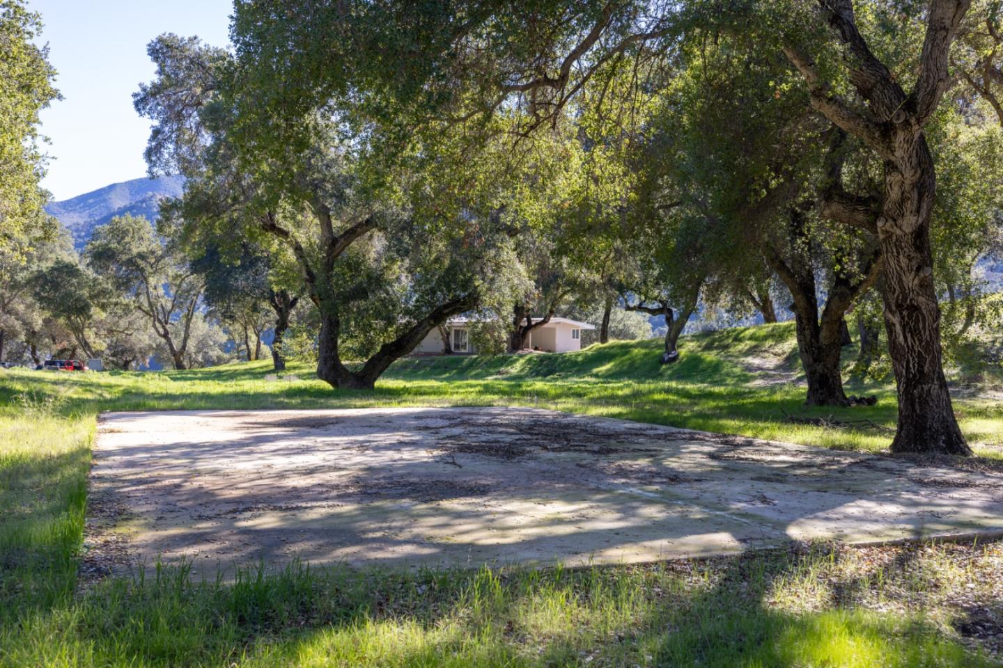 47292 Arroyo Seco Road Greenfield, CA 93927 - Photo 30 of 37 a view of a park with large trees