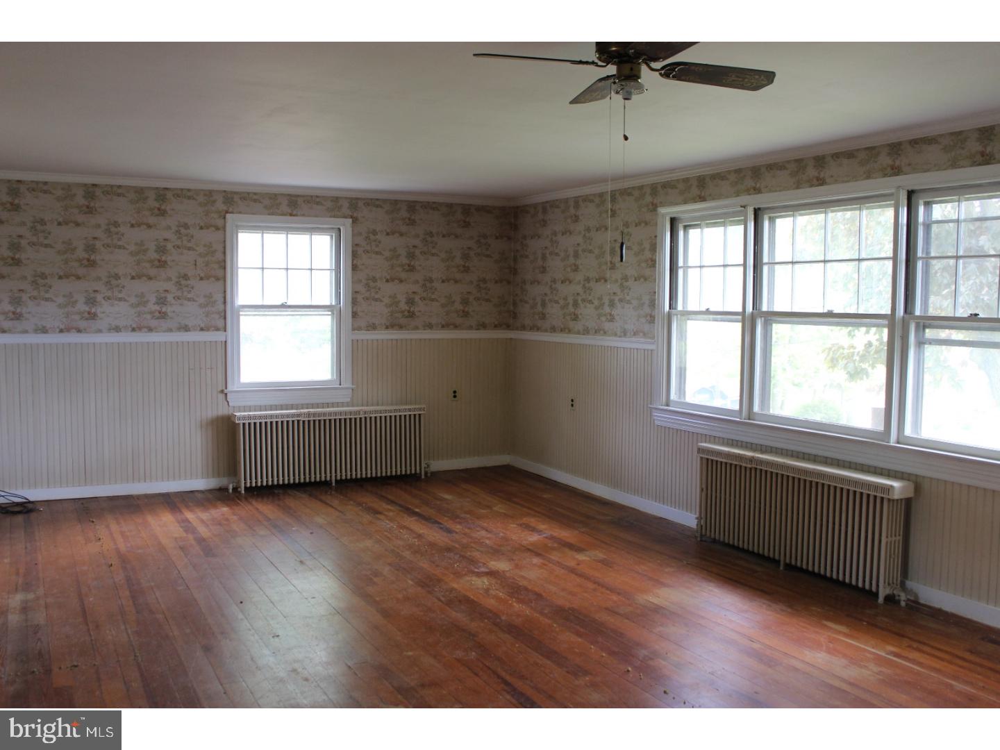 560 Fretz Road Souderton, PA 18964 - Photo 12 of 25 Family Room