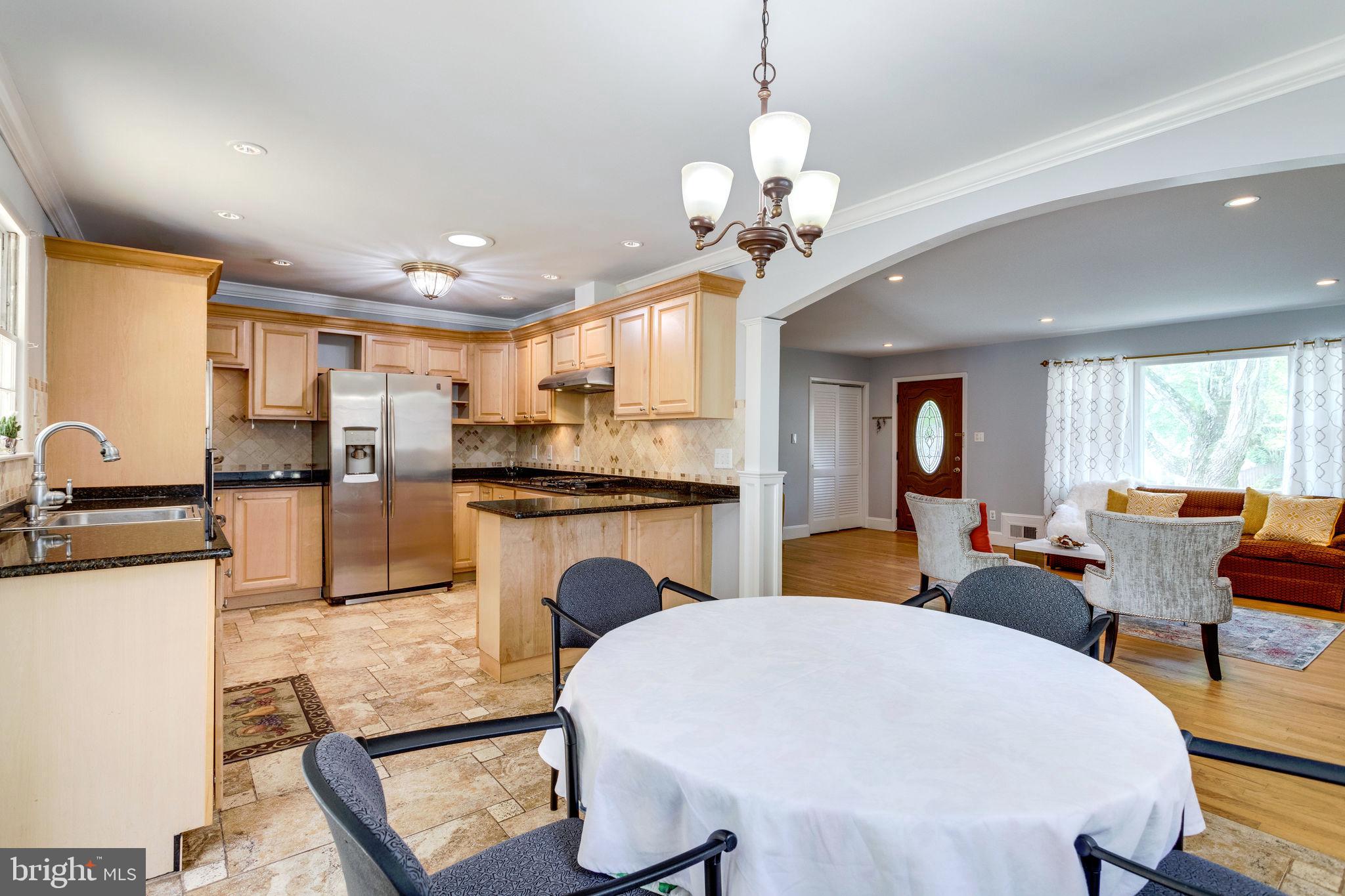 5416 Moultrie Road Springfield, VA 22151 - Photo 8 of 33 Dining Room