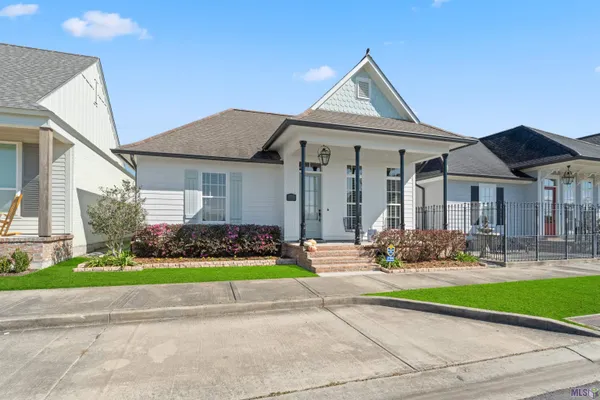$305,000 | 2196 Iberville Avenue, Zachary, LA 70791