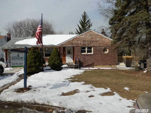231 Manor Road Huntington, NY 11743 - Photo 1 of 1 Gallery Image 1