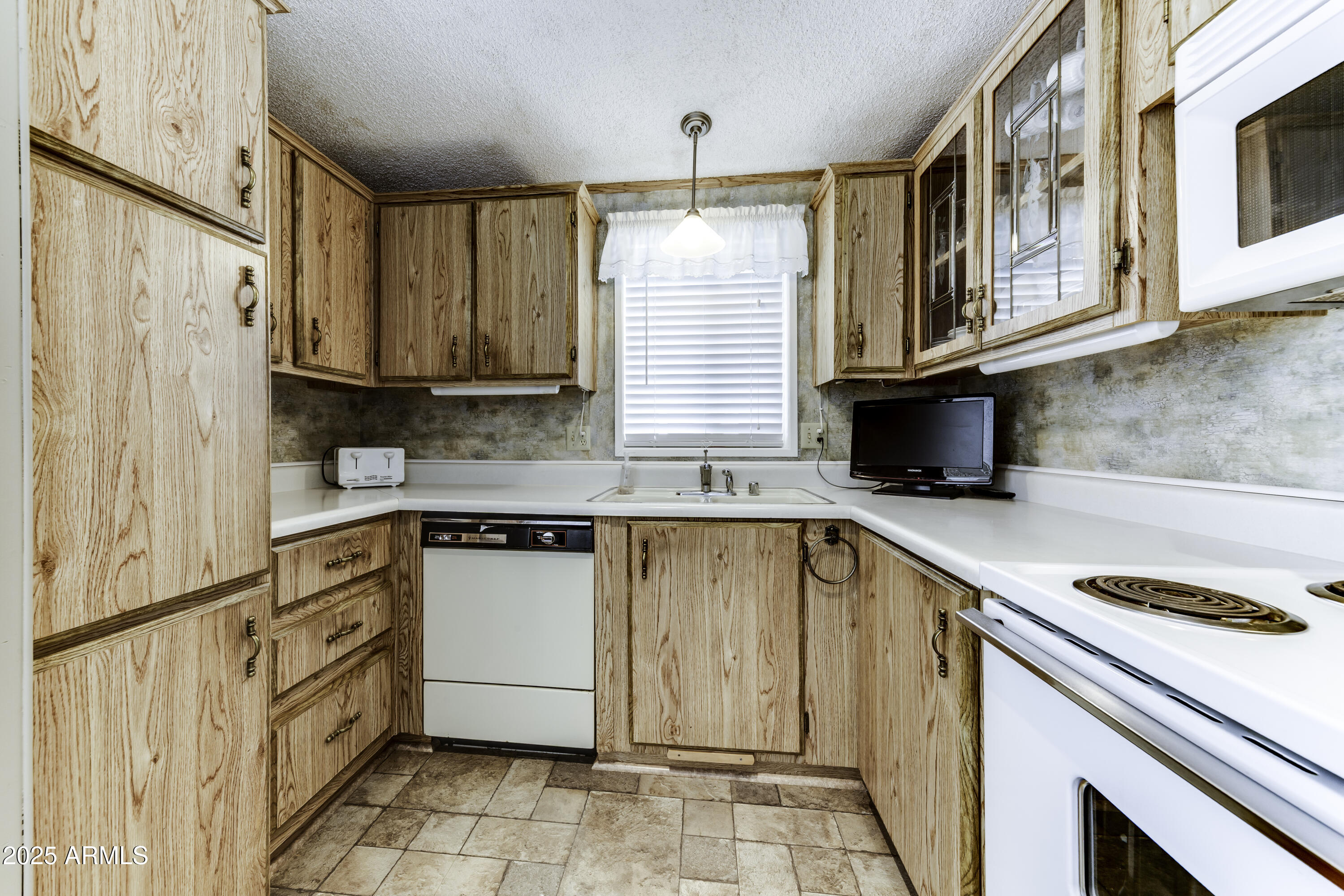 17200 West Bell Road, Unit 2152 Surprise, AZ 85374 - Photo 13 of 24 Lot 2152-10