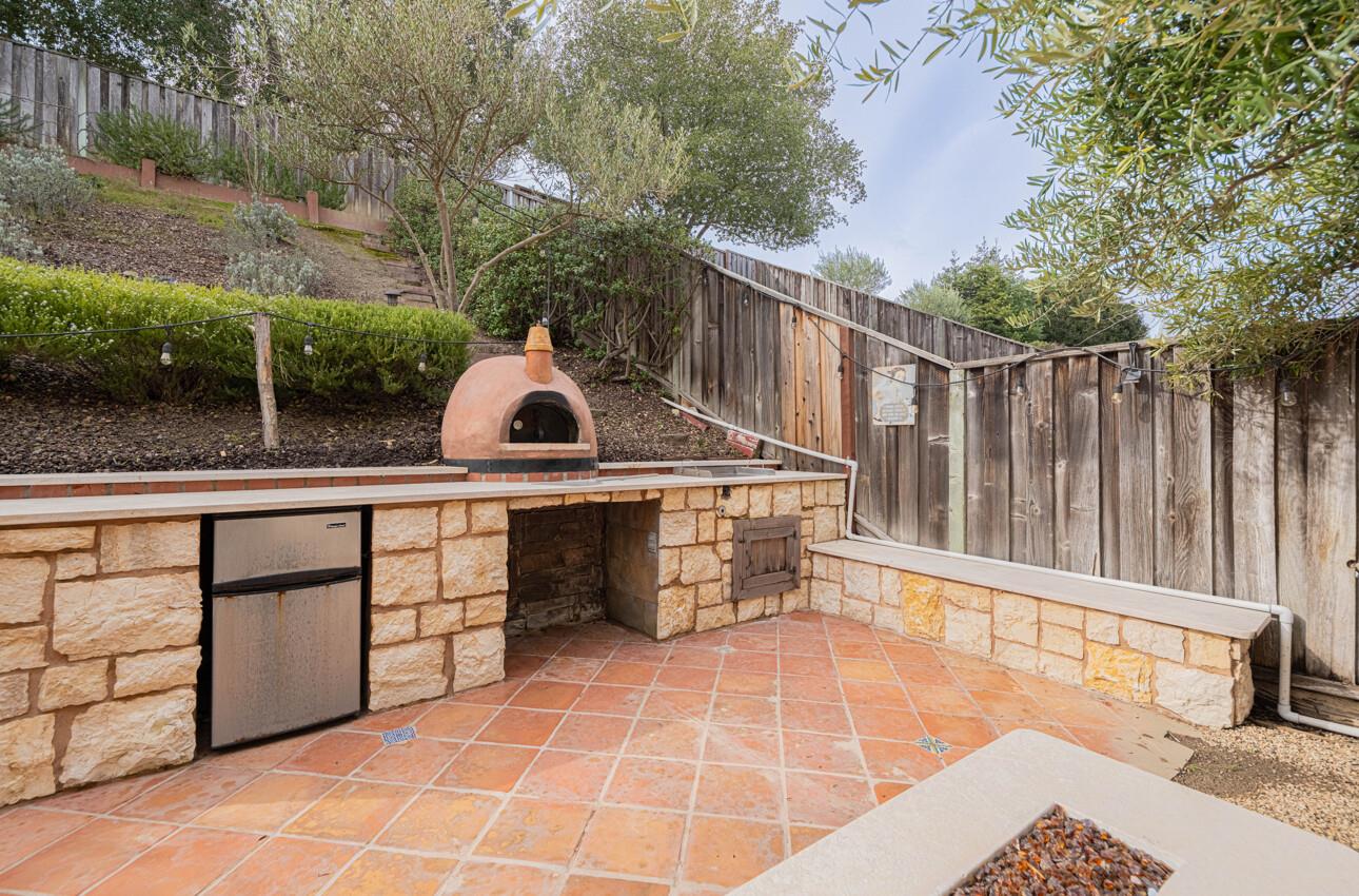 18050 Stonehaven Salinas, CA 93908 - Photo 19 of 32 a view of a backyard with sitting area
