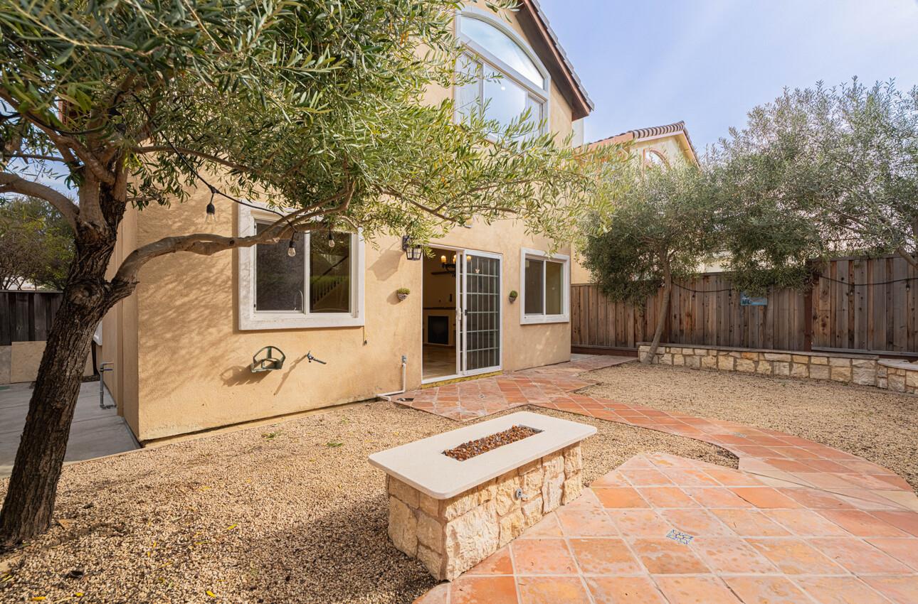 18050 Stonehaven Salinas, CA 93908 - Photo 20 of 32 a backyard of a house with wooden fence