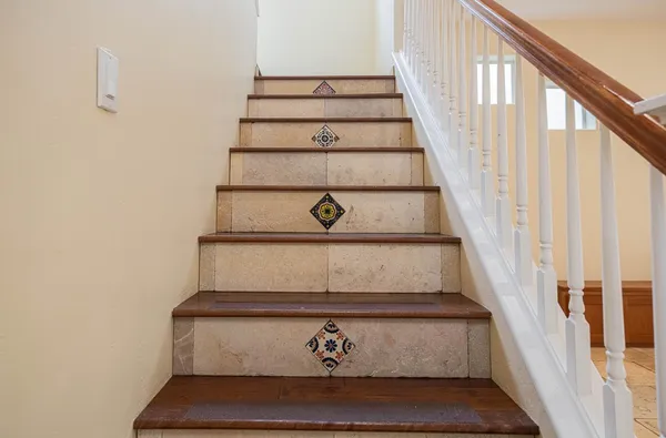 a view of entryway