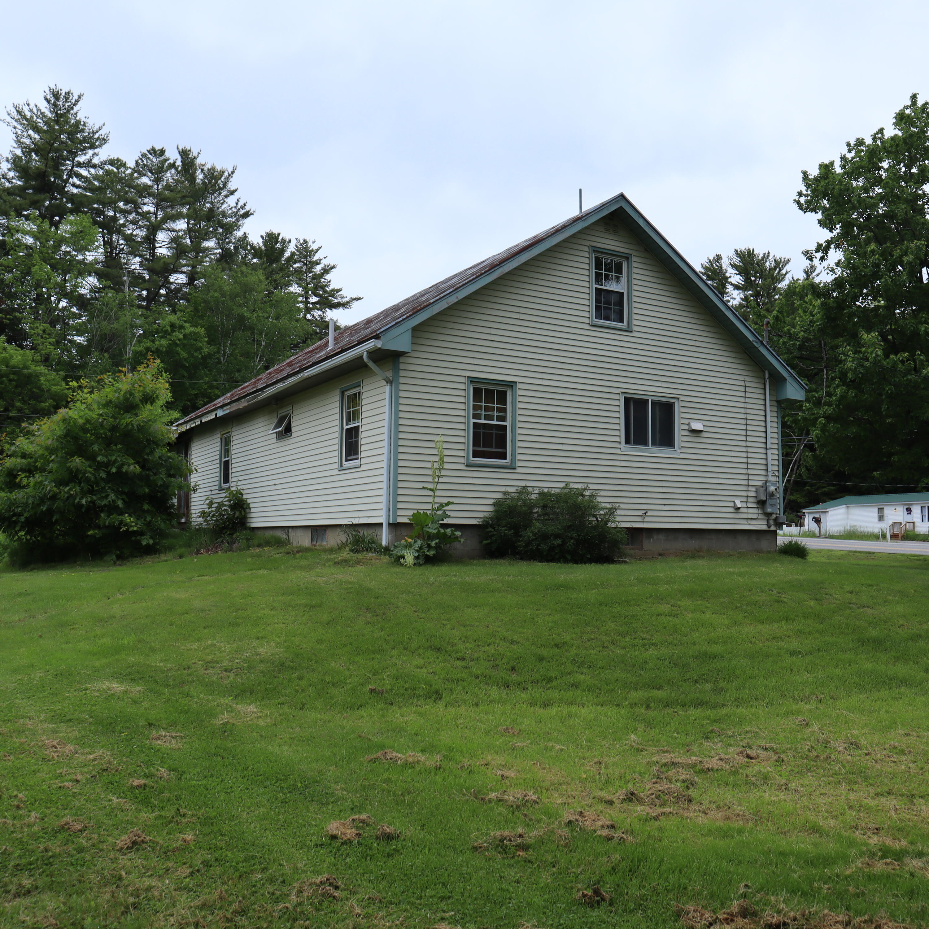 106 Belgrade Road Oakland, ME 04963 - Photo 5 of 15 Side View