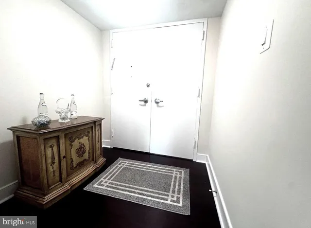 a view of utility room