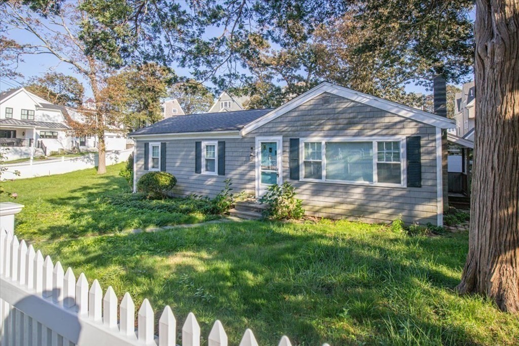 23 Cochituate Road Plymouth, MA 02360 - Photo 6 of 40 Gallery Image 6
