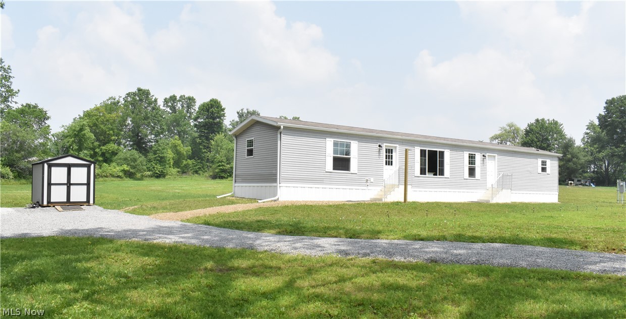 2780 Columbiana Road New Springfield, OH 44443 - Photo 3 of 23